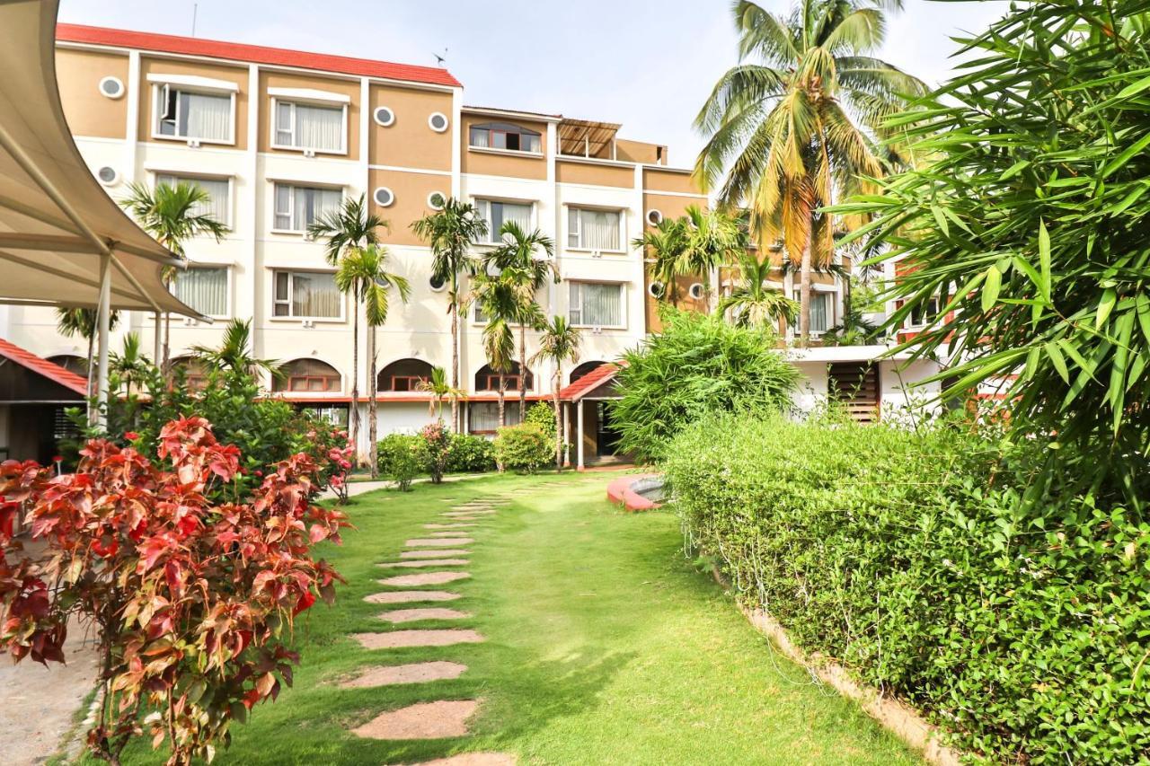 Palette - Holiday Palms Bangalore Ngoại thất bức ảnh